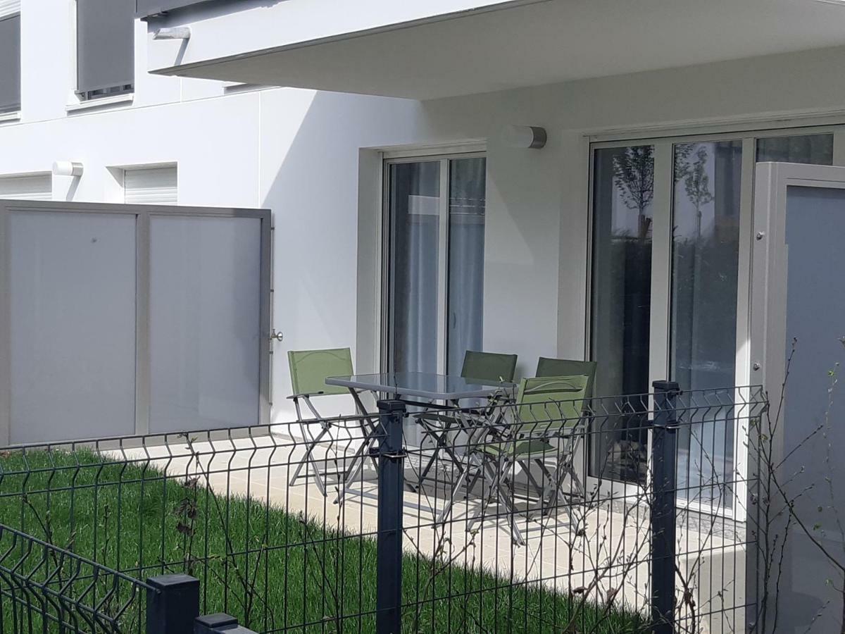 Ferienwohnung Le Carre Des Fleurs Straßburg Exterior foto